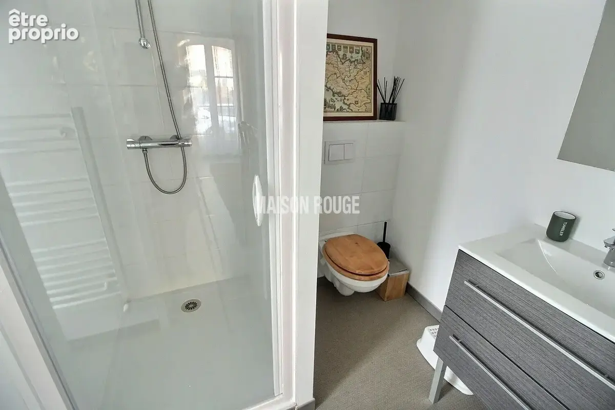 Dinard ? maison de charme de 85 m² entièrement rénovée avec terrasse et stationnement - photo 11