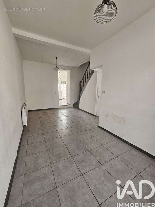 Photo 2 - Maison à HAUSSY