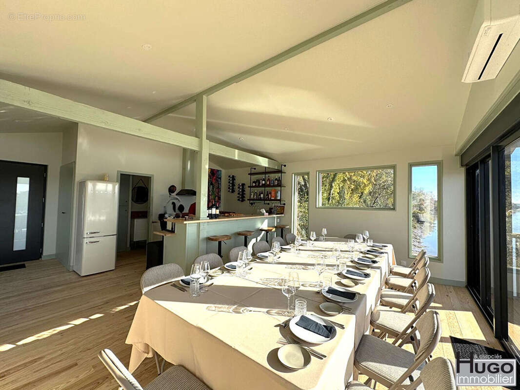 Appartement à CAMBES