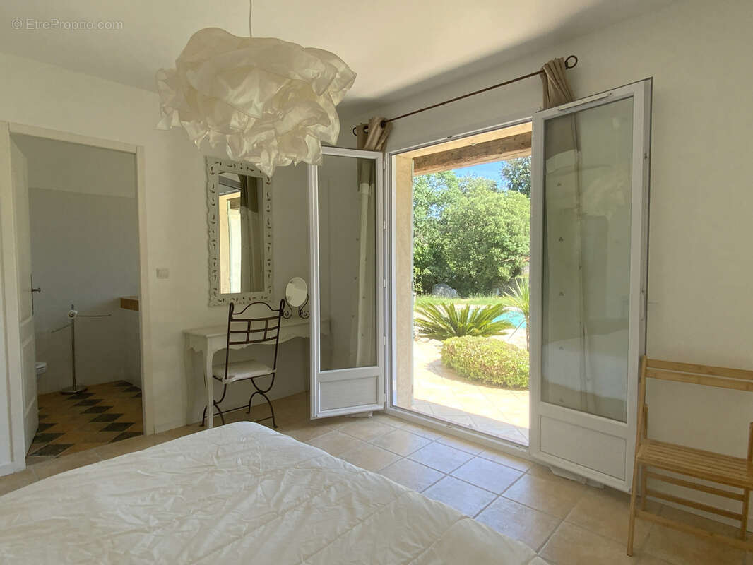 Maison à UZES