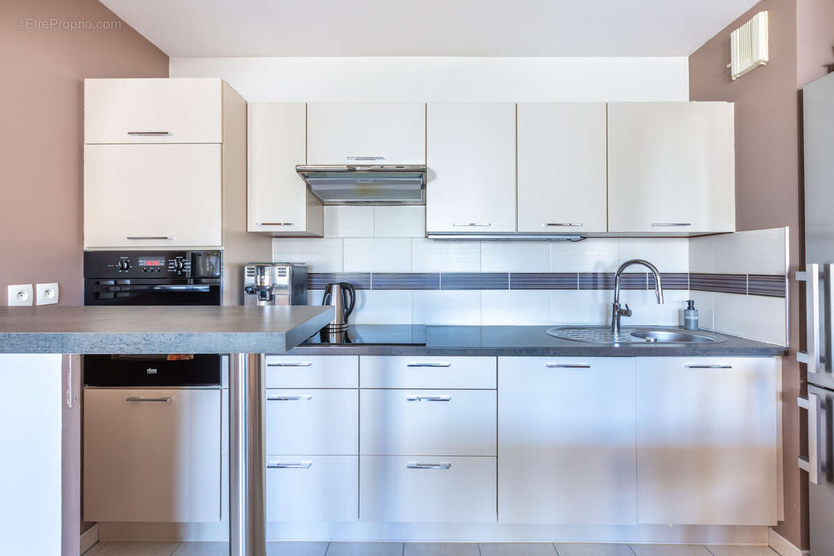 Appartement à SAINT-LAURENT-DE-MURE