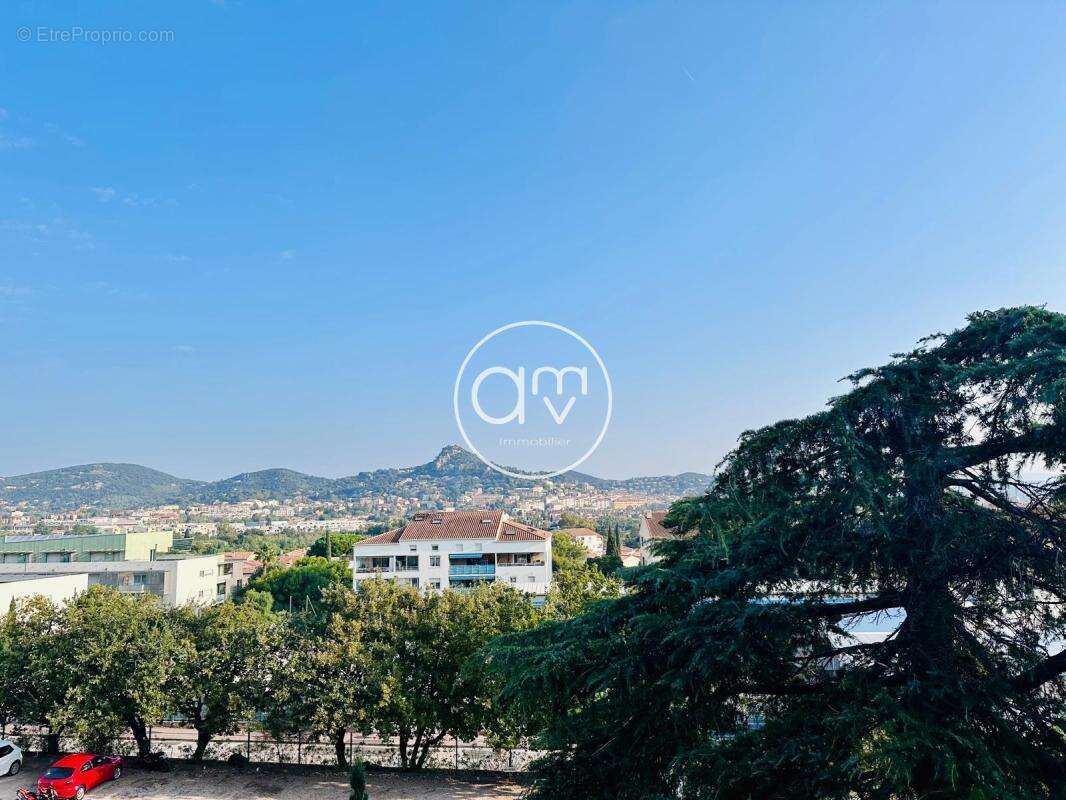 Appartement à HYERES