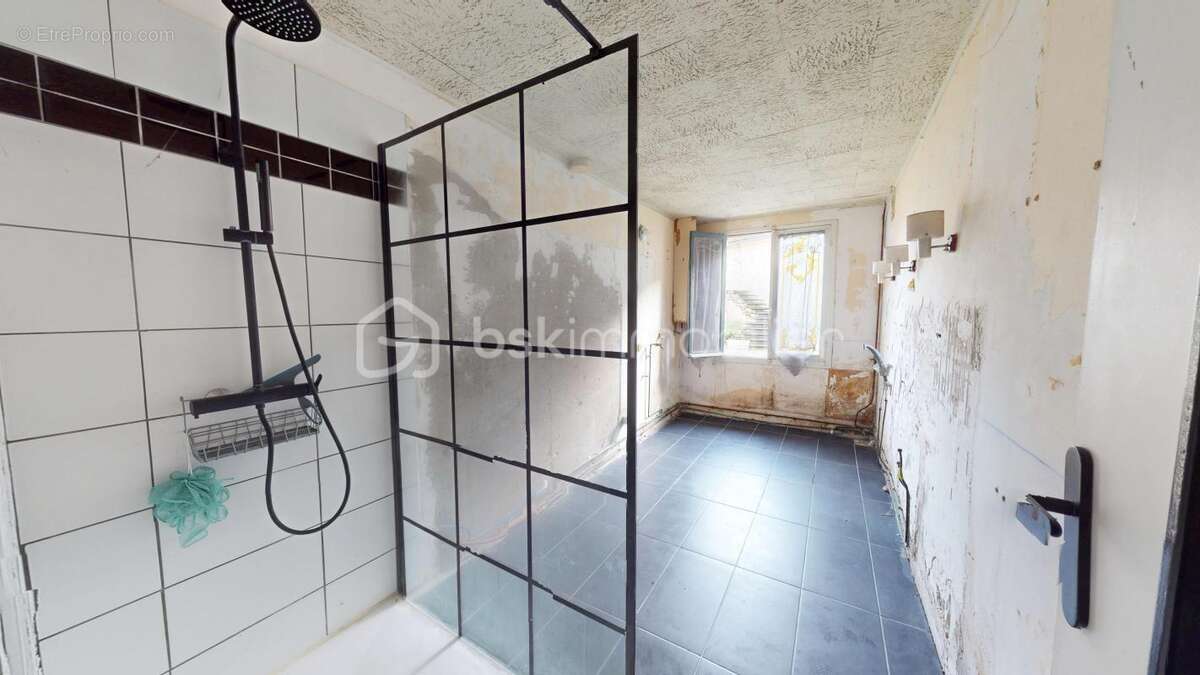 Maison à BEAUNE-LA-ROLANDE