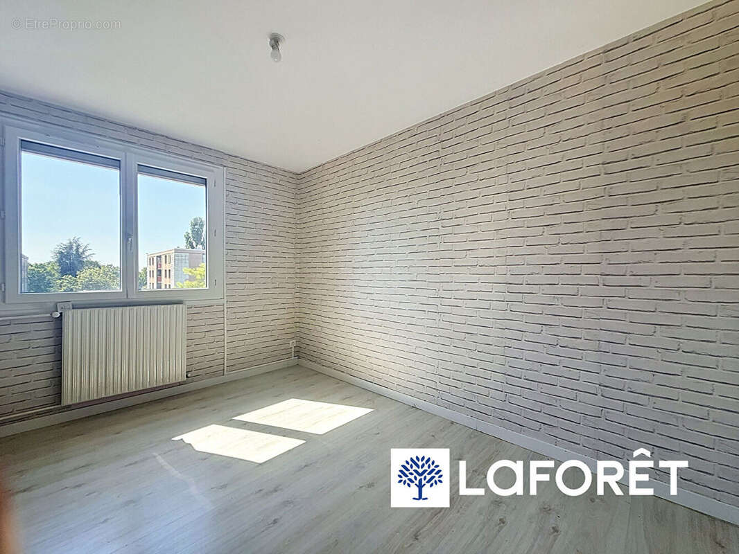Appartement à BOURGOIN-JALLIEU