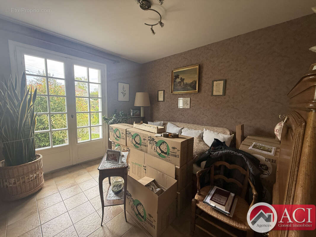 Maison à SAINTE-GENEVIEVE