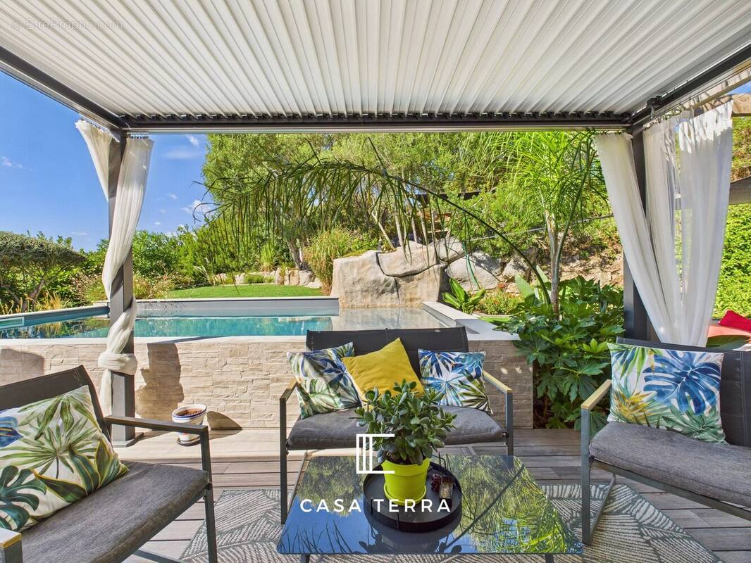 Maison à PORTO-VECCHIO