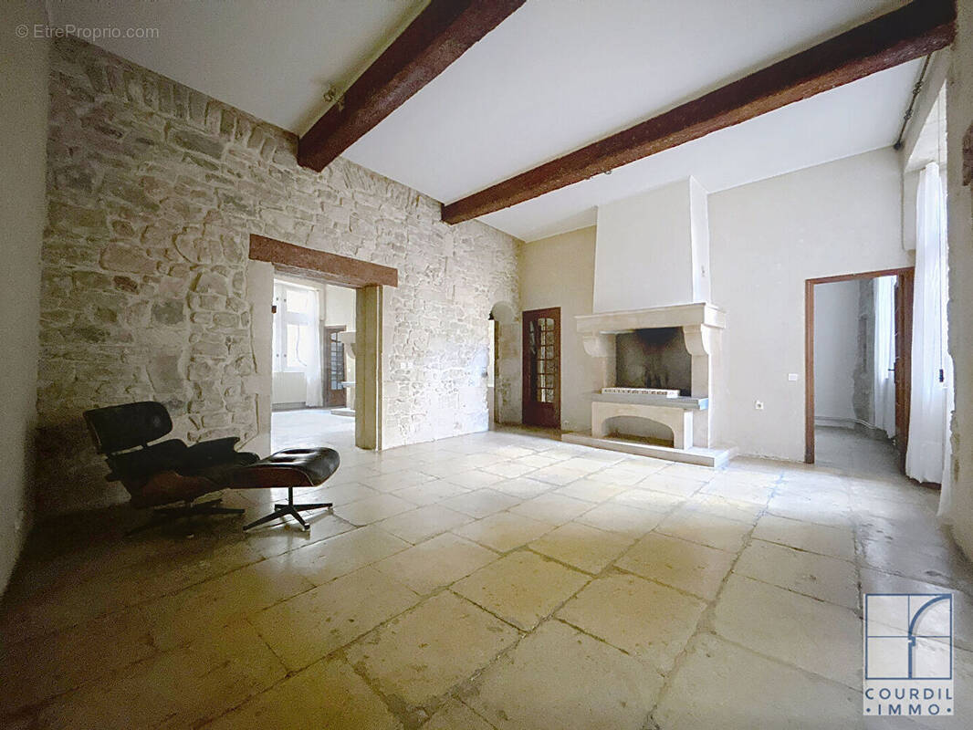 Appartement à NIMES