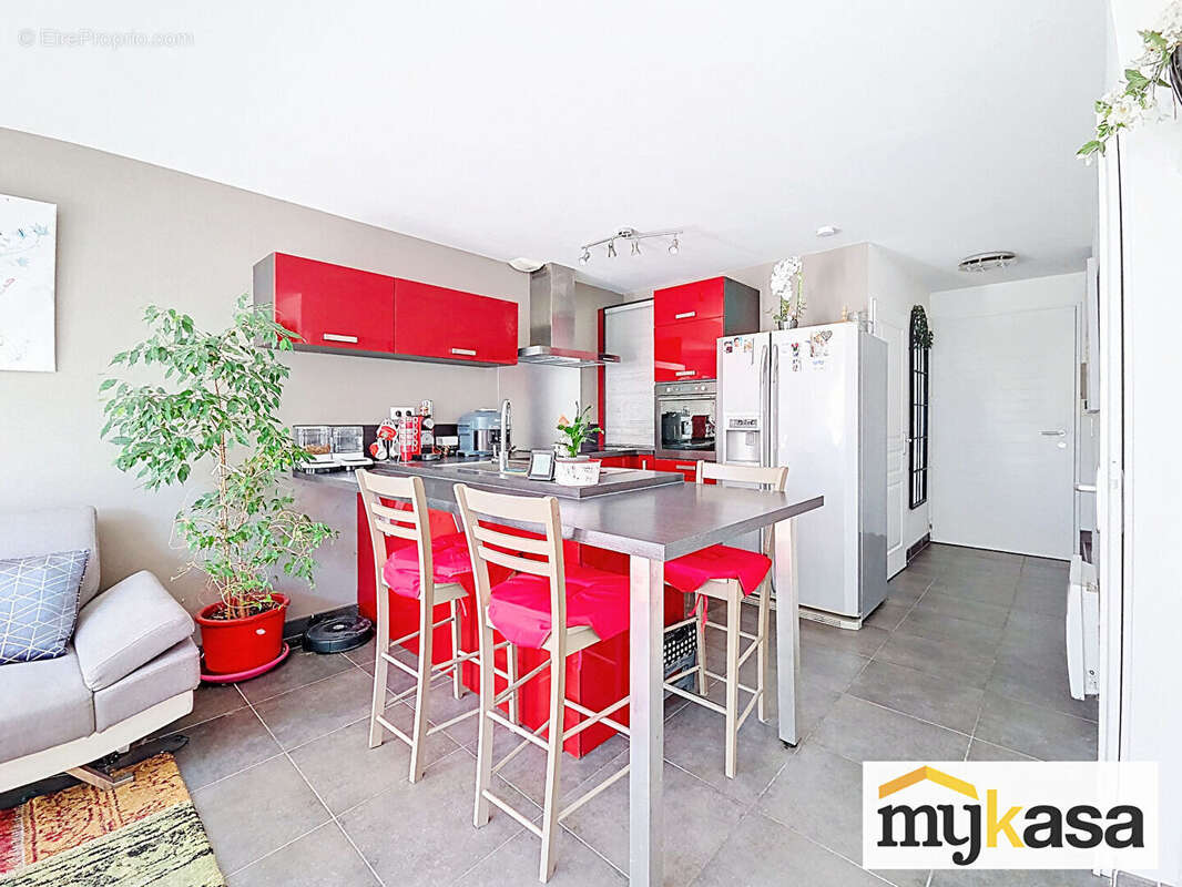 Maison à CHATEAUNEUF-LES-MARTIGUES