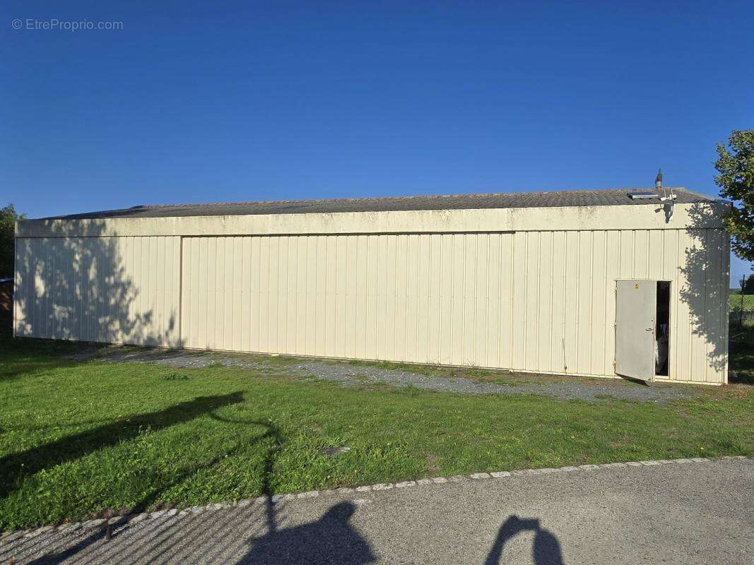 Maison à FONTAINE-CHALENDRAY