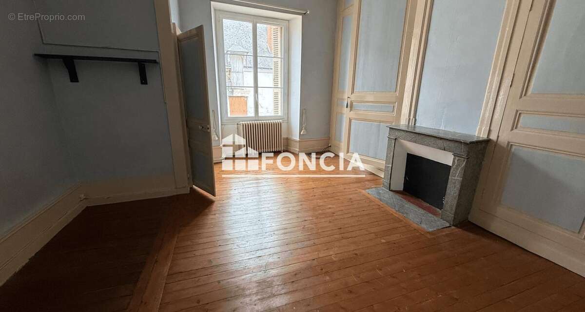 Maison à SAINTE-MAURE-DE-TOURAINE