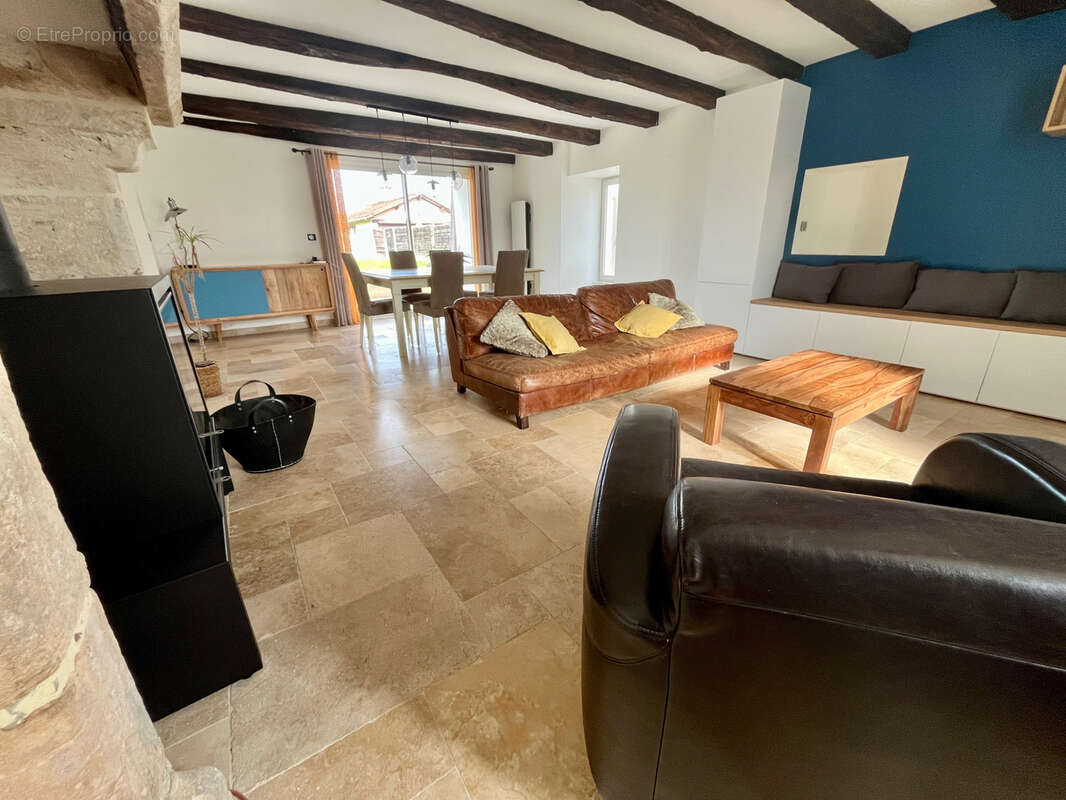 Maison à COULOUNIEIX-CHAMIERS