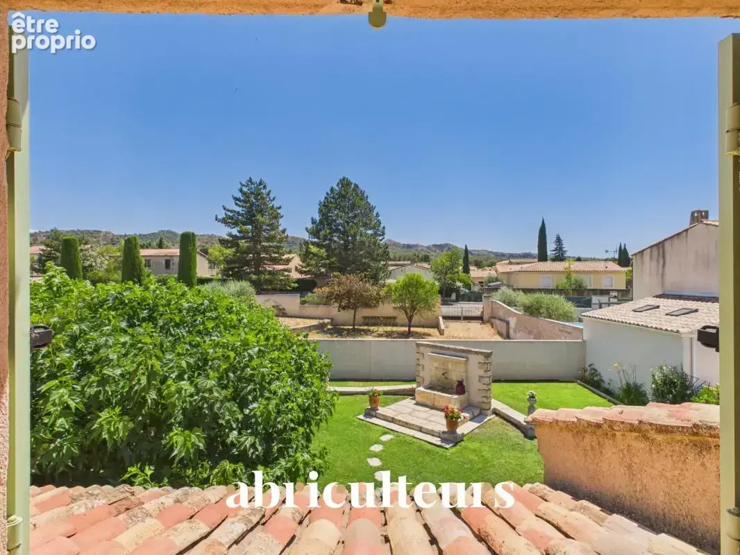 Maison familiale de 198 m² avec T2 indépendant, jardin et garage à Charleval - photo 17