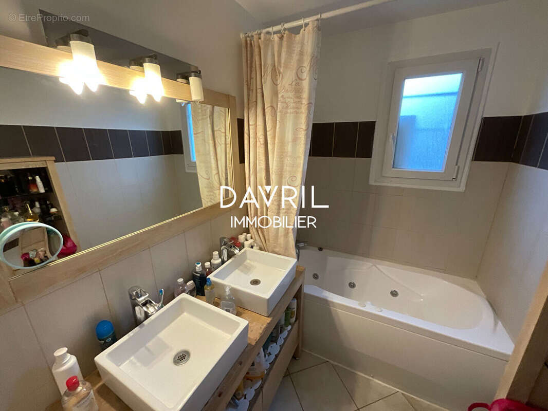 Maison à CONFLANS-SAINTE-HONORINE