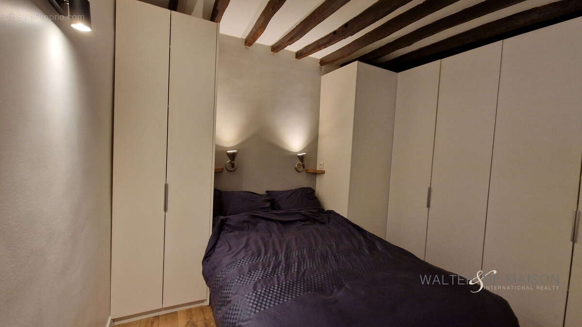 Appartement à PARIS-7E