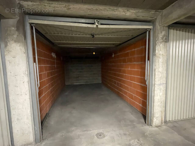 Parking à PERPIGNAN