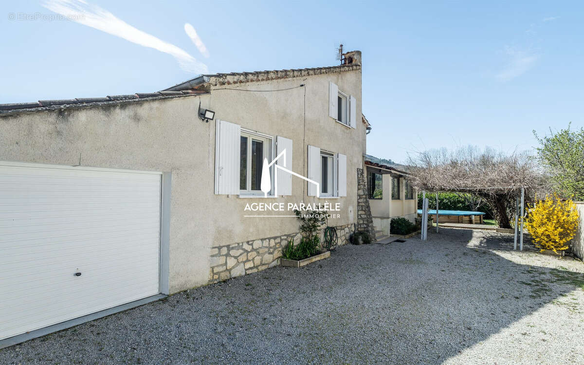 Maison à CERESTE