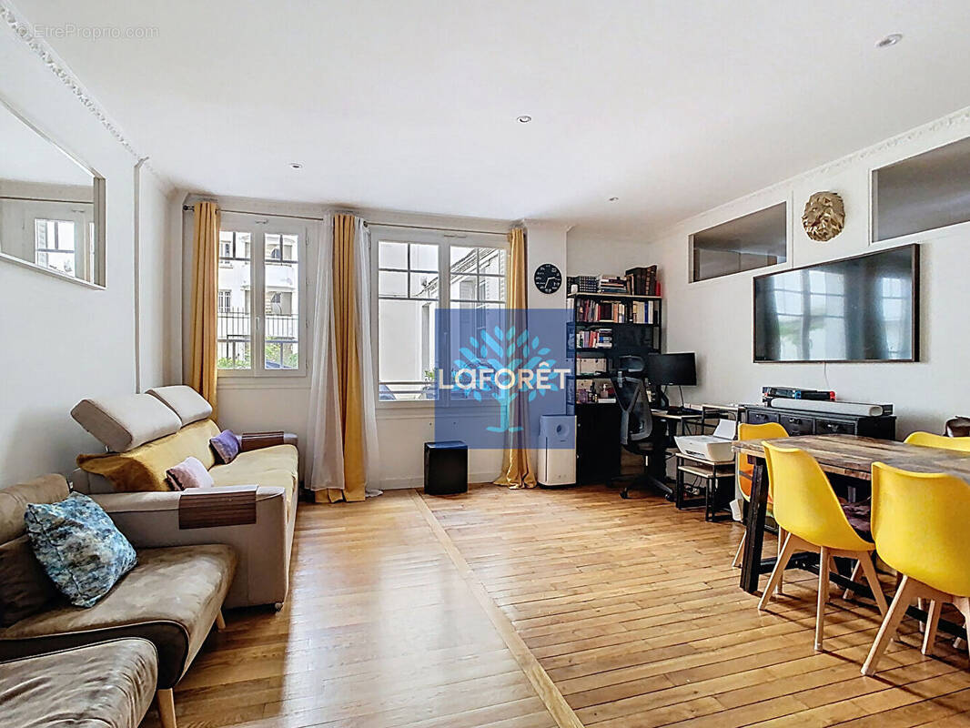 Appartement à PARIS-15E