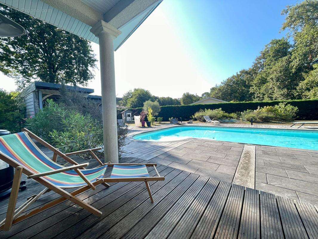 Maison à MARTIGNAS-SUR-JALLE