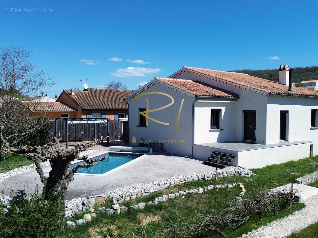 Maison à RUOMS