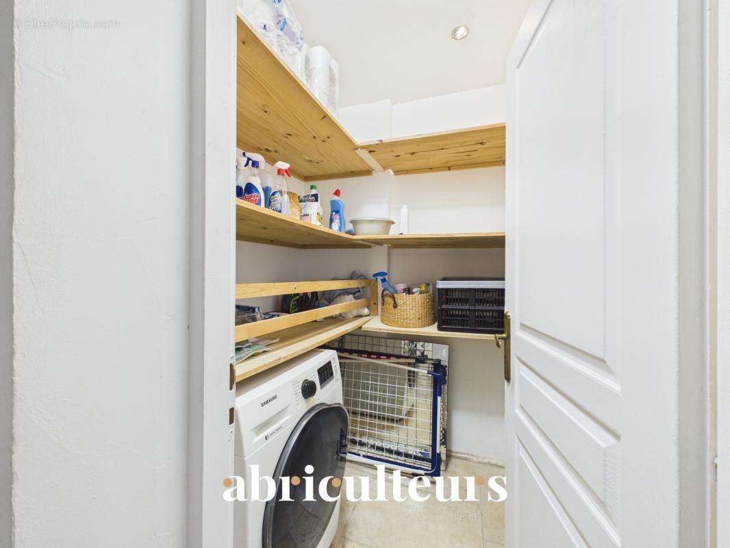 Maison de ville en pierre de 100 m² avec jardin et piscine en vente à Cavaillon (84300) - photo 14