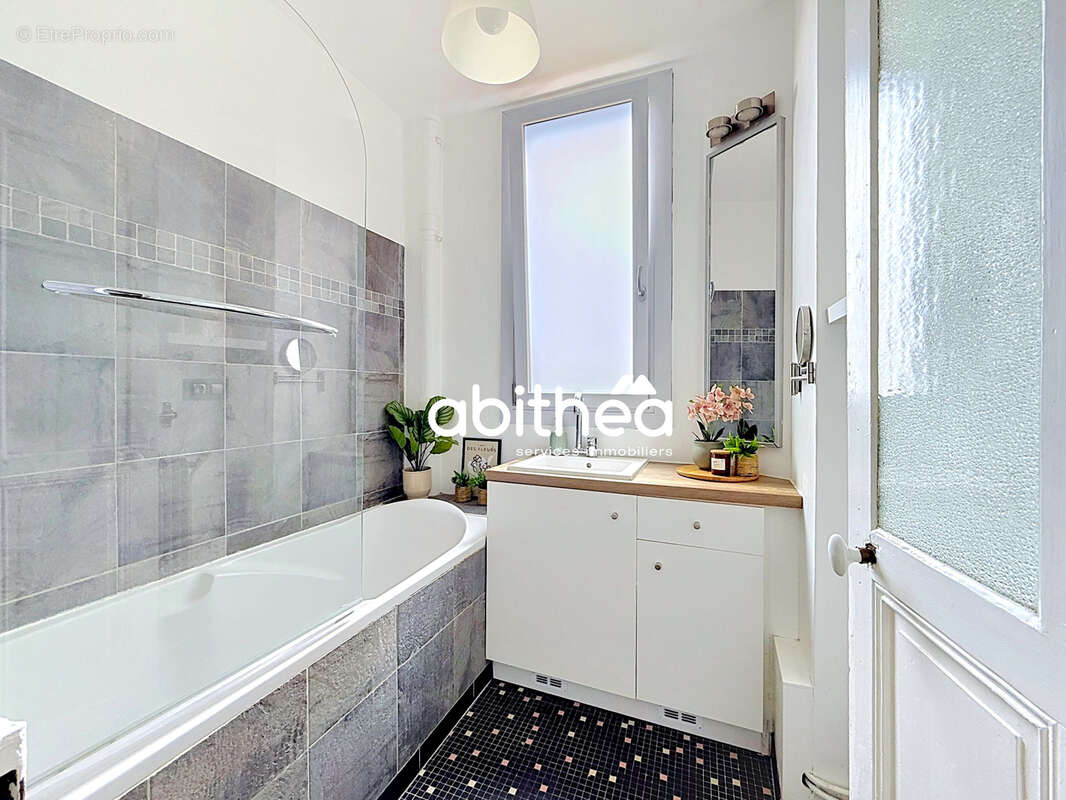 Grand appartement hyper-centre - photo 15