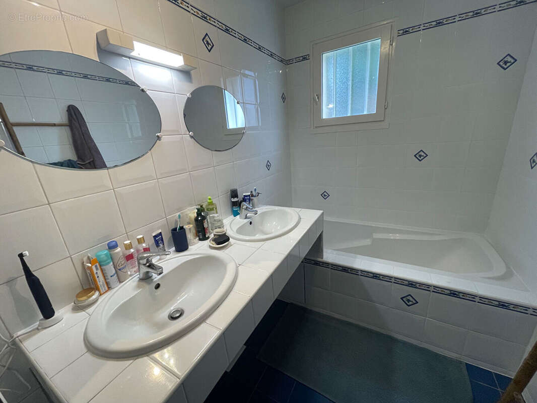 Maison à SAINT-SEBASTIEN-SUR-LOIRE