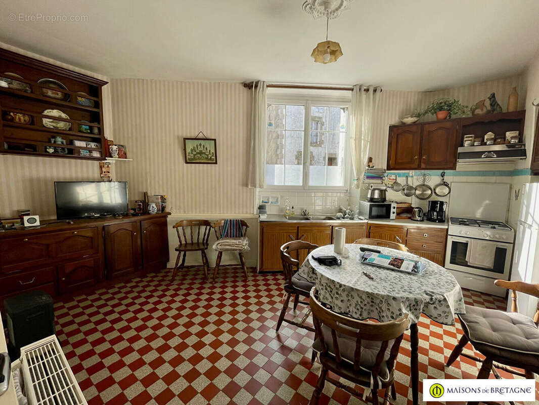 Appartement à SAINT-THURIEN