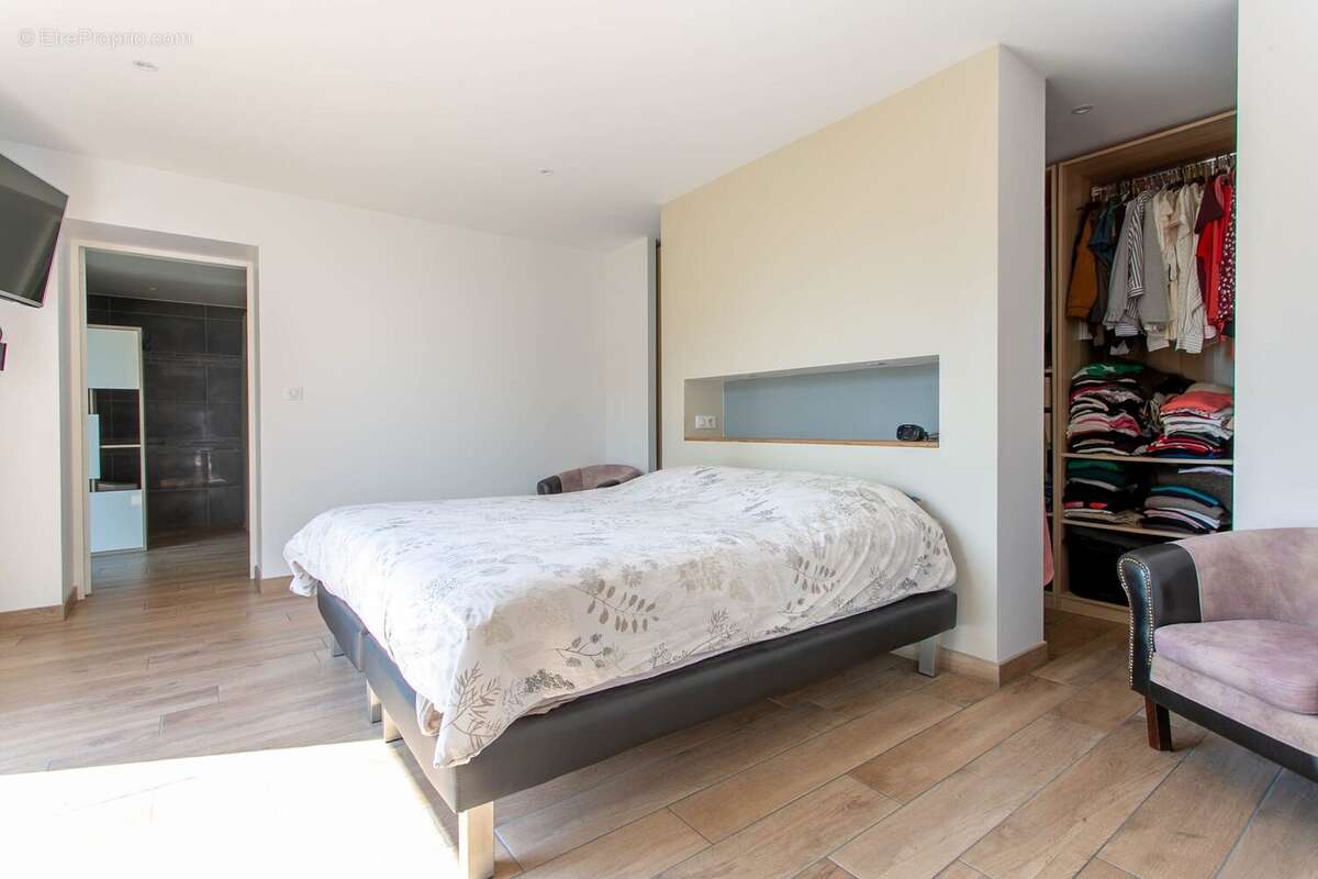 la chambre parentale du rez de chaussée - Maison à SAVENAY