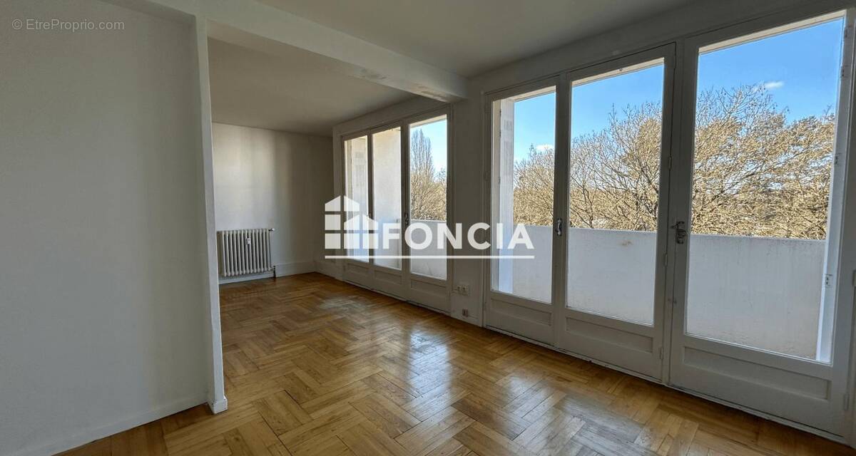 Appartement à POITIERS