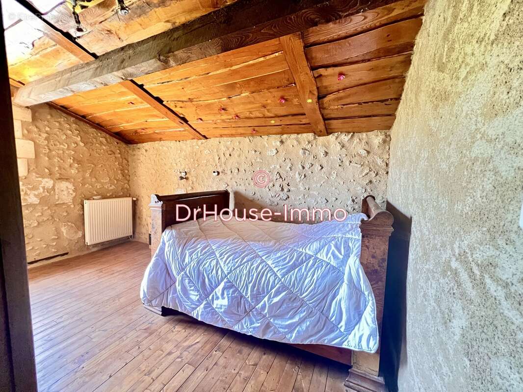 Maison à SAINT-MARTIN-DE-RIBERAC