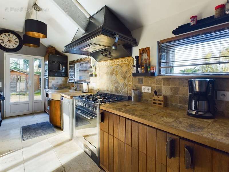 Maison à PONT-L&#039;EVEQUE