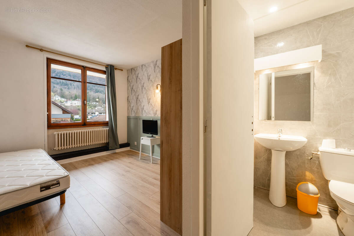 Appartement à SEVRIER