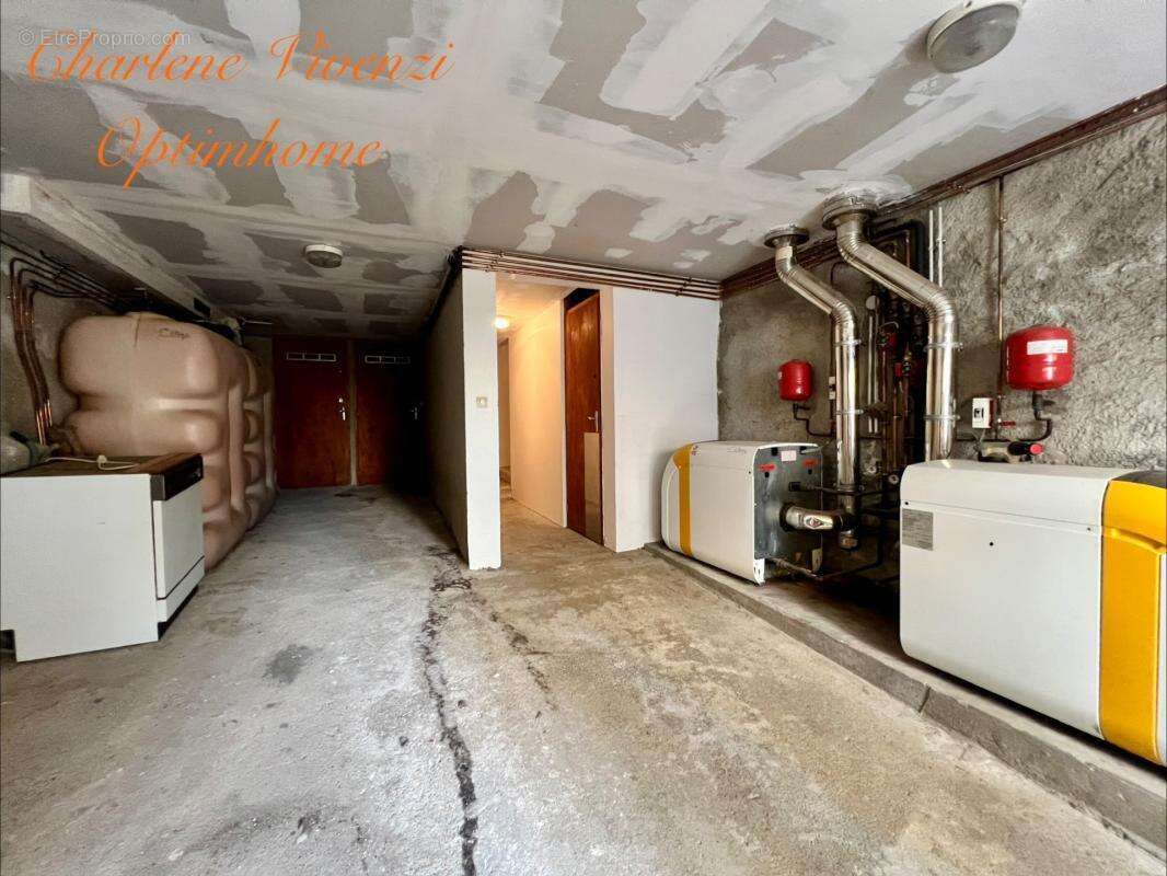 A vendre immeuble 2 appartements la llagonne 66 - photo 9