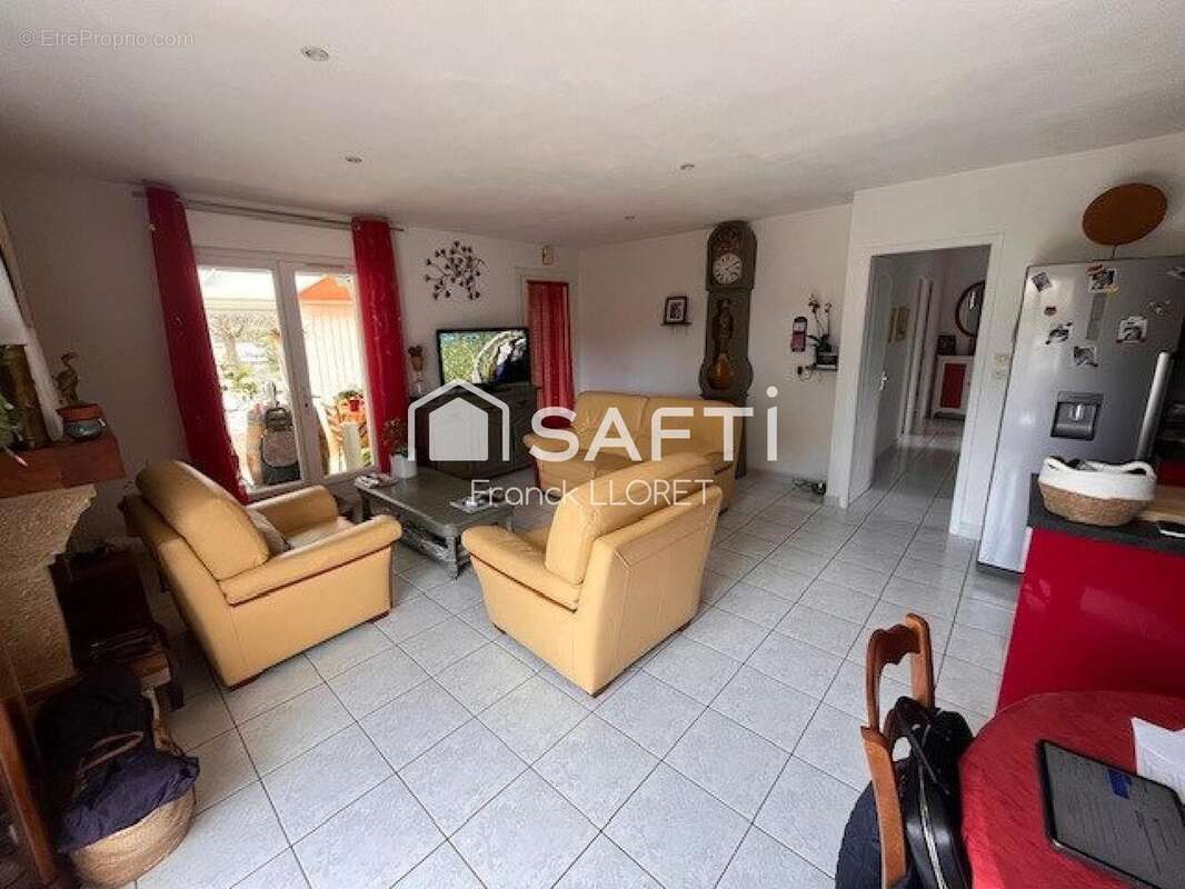 Photo 5 - Maison à VENDAYS-MONTALIVET