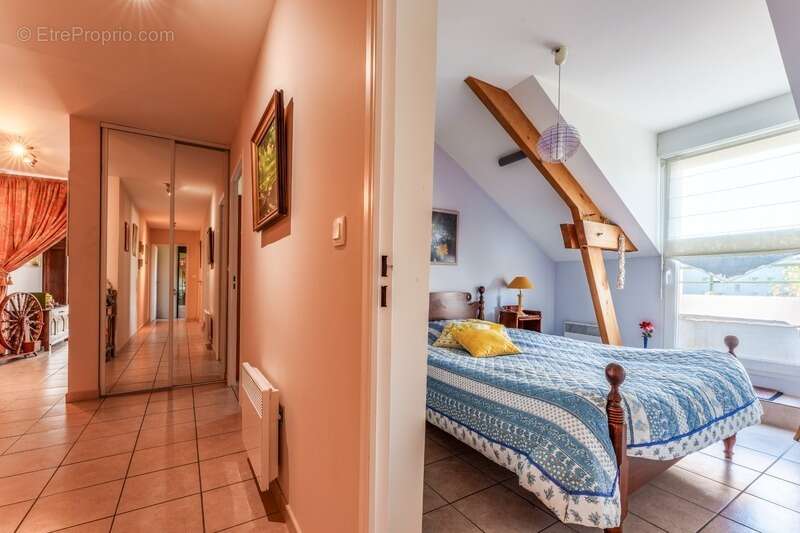 Appartement à SAINT-CYR-SUR-LOIRE