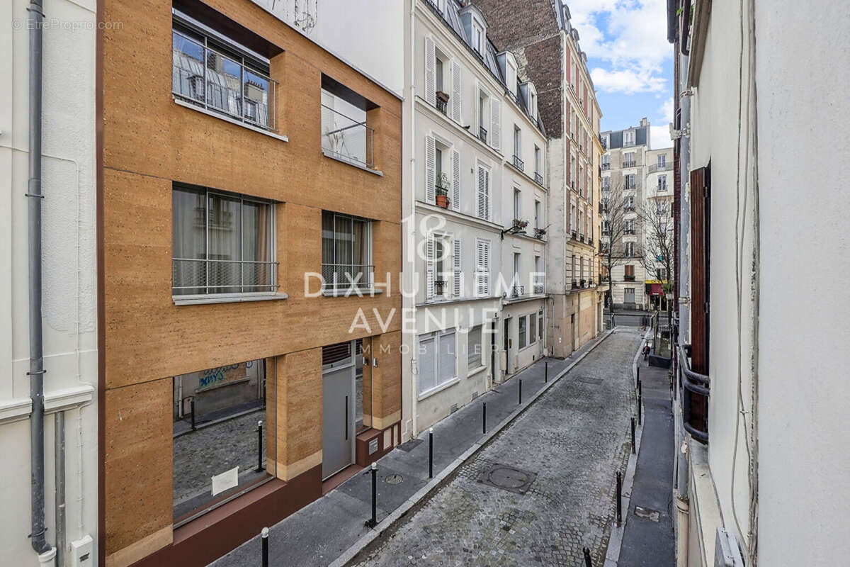 Appartement à PARIS-18E