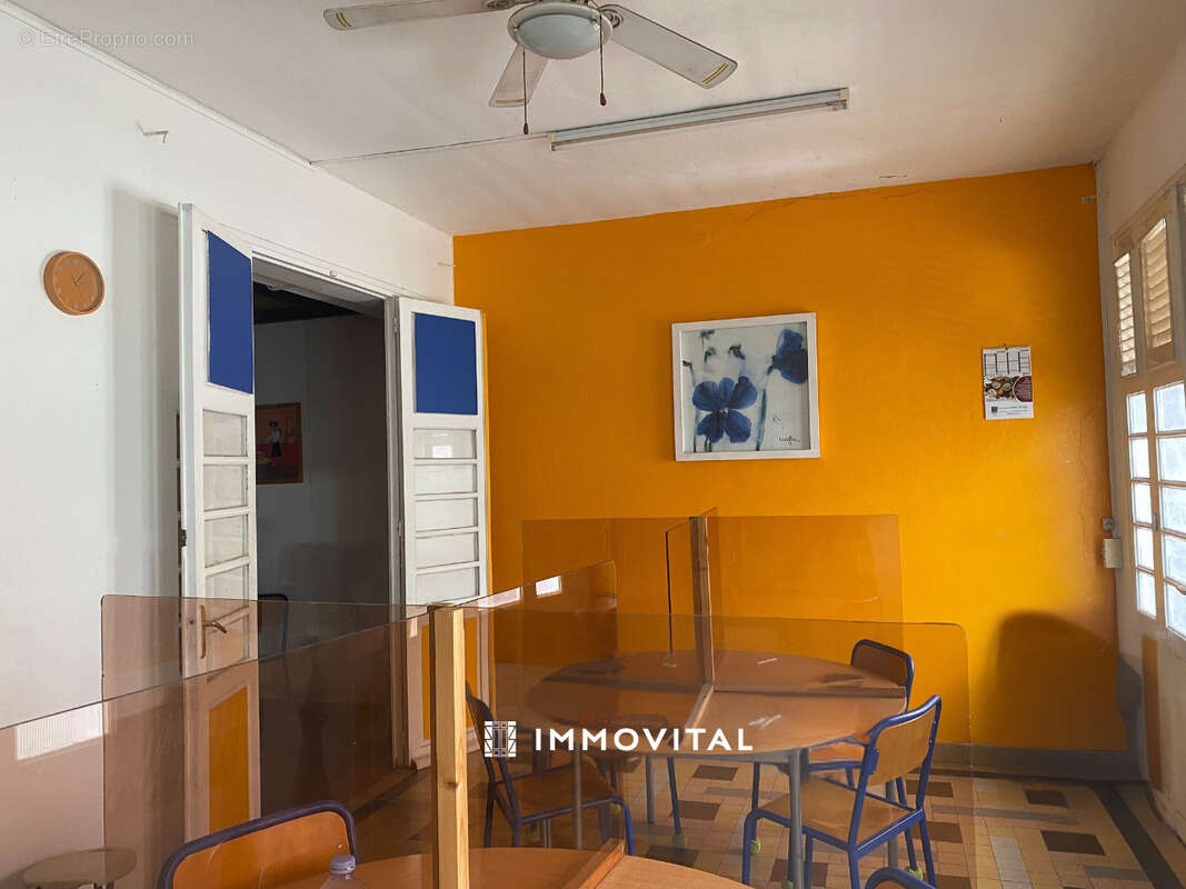 Appartement à POINTE-A-PITRE