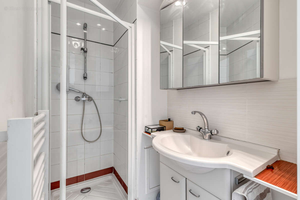 Appartement à JACOB-BELLECOMBETTE