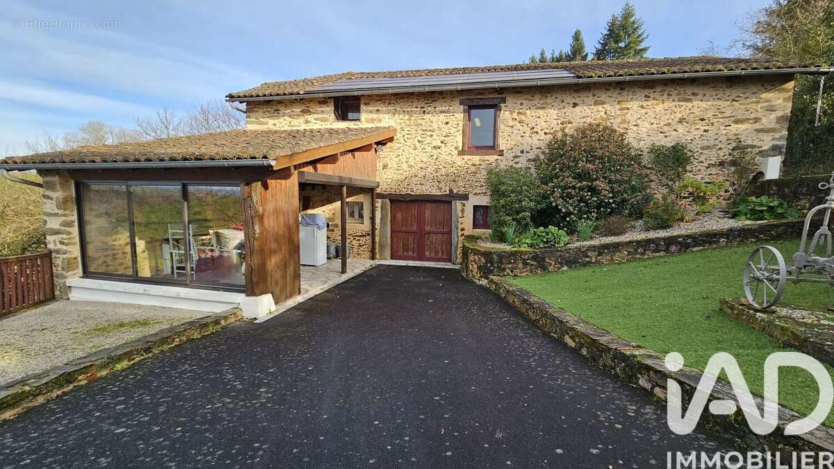 Photo 2 - Maison à SAINT-CONSTANT