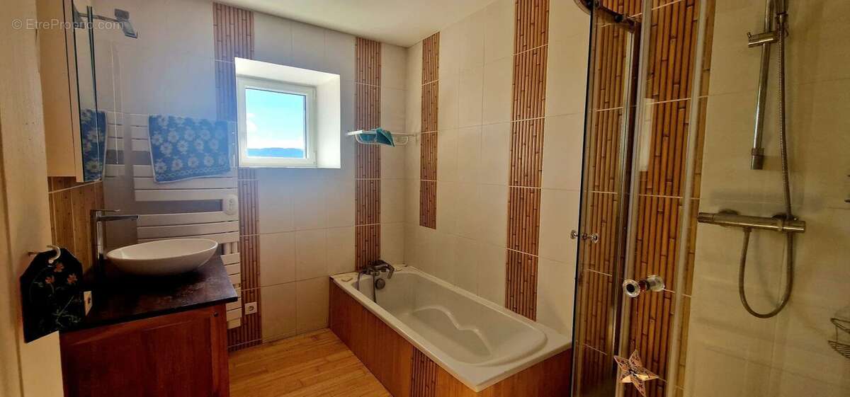 Maison à PELLEAUTIER