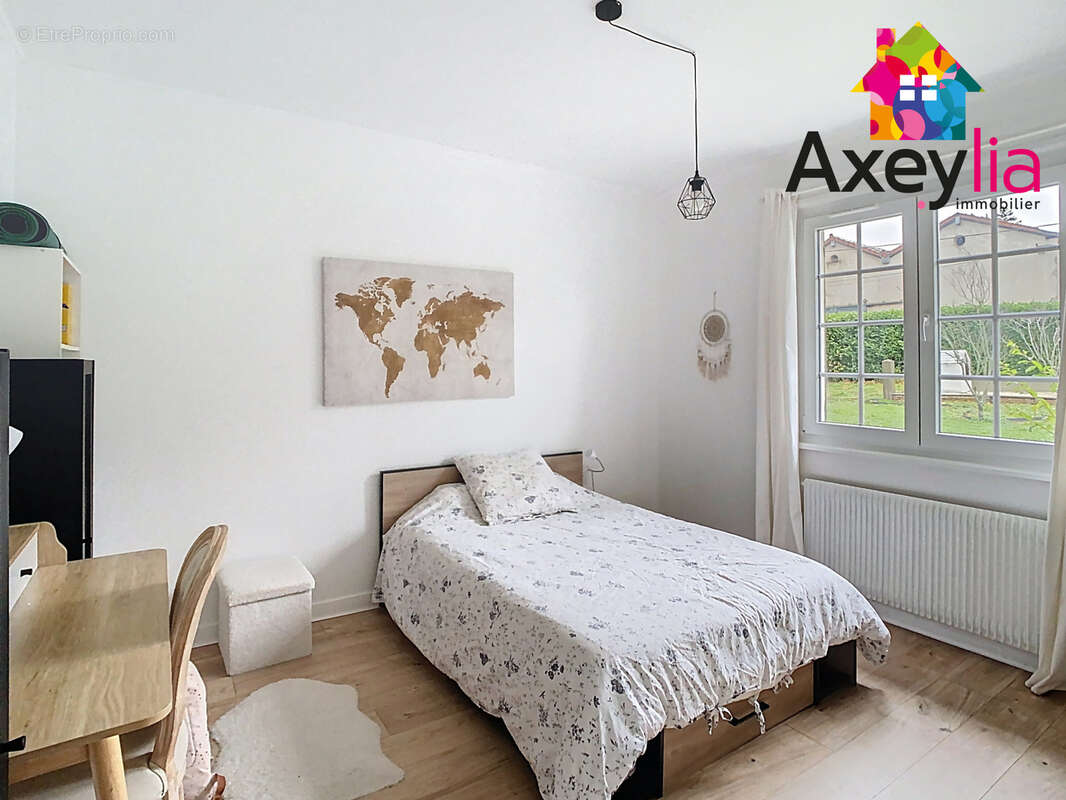 Maison à SAINT-VINCENT-DE-BOISSET