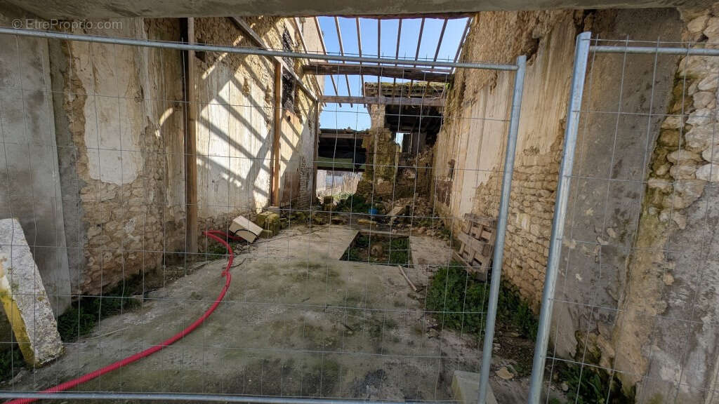 Maison a renover chadenac - photo 7