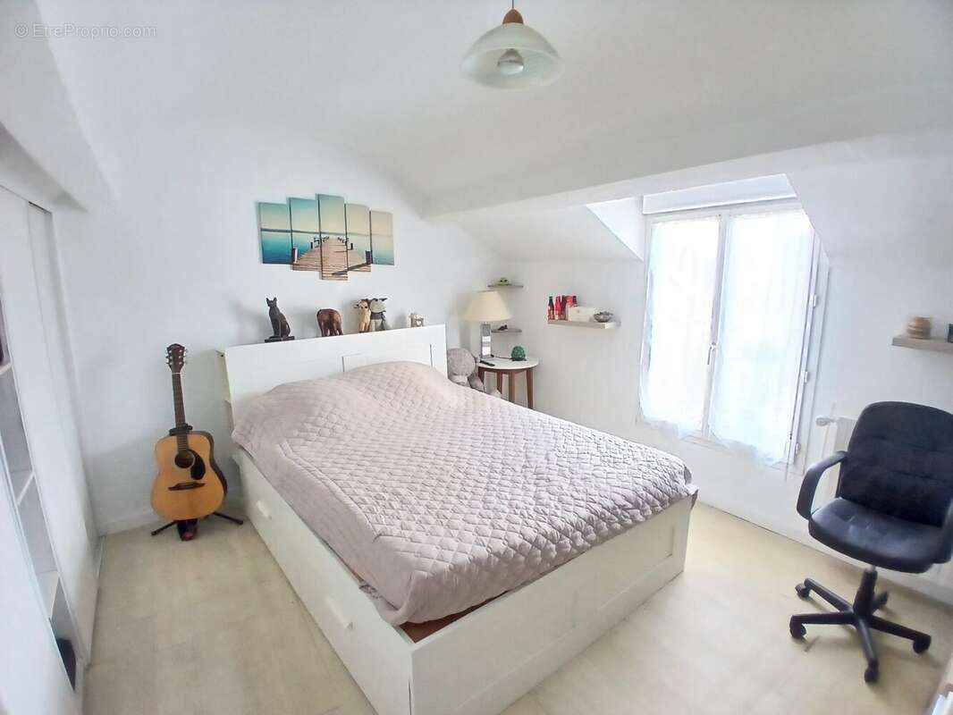 Ch 2 - Maison à CHELLES