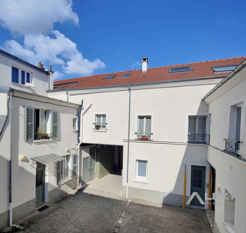 Appartement à NANTERRE