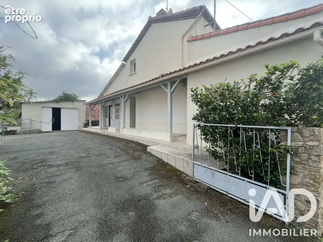 Photo 1 - Maison à MENOMBLET