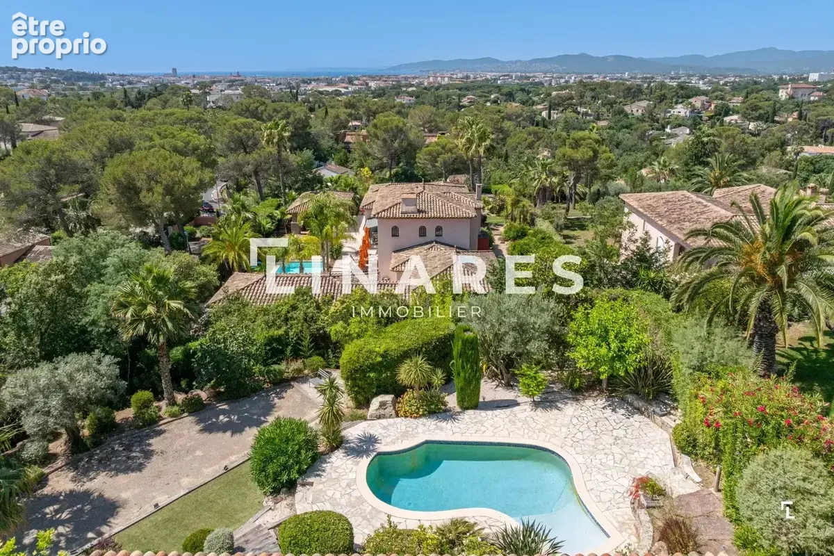 VILLA AZURA - Propriété T5 de 185m2 - Piscine - Terrain de boules - 83118 SAINT - RAPHAËL - photo 1