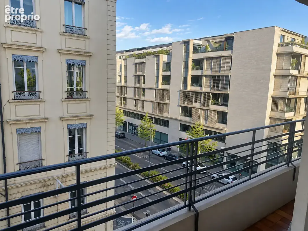 Lyon 6, Parfait état, Balcon, 116.05m² - photo 9
