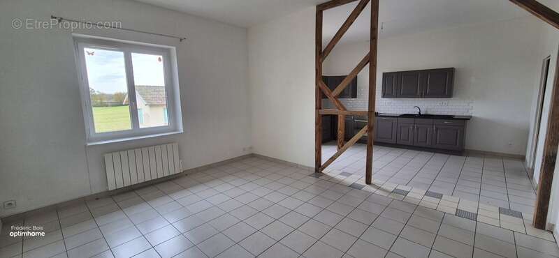 Appartement à NEUVILLE-LES-DAMES