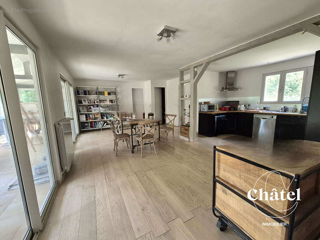 Maison à AUVERS-SUR-OISE