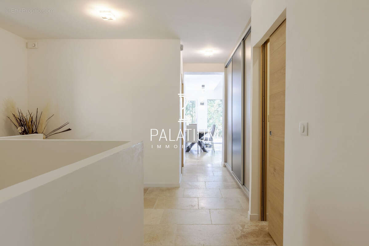 Maison à GREOUX-LES-BAINS